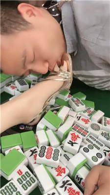 225510gucvuupcbzz2lu12.jpg